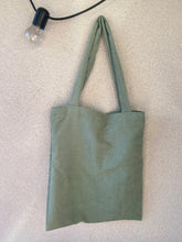 Lade das Bild in den Galerie-Viewer, Cordtasche