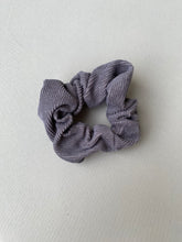 Lade das Bild in den Galerie-Viewer, Scrunchies