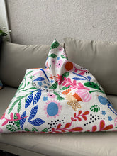 Lade das Bild in den Galerie-Viewer, Sitzsack für die Katze