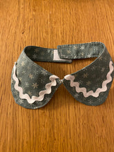 Lade das Bild in den Galerie-Viewer, Katzlatz