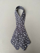 Lade das Bild in den Galerie-Viewer, Schawatte