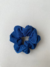 Lade das Bild in den Galerie-Viewer, Scrunchies
