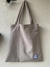Lade das Bild in den Galerie-Viewer, Cordtasche
